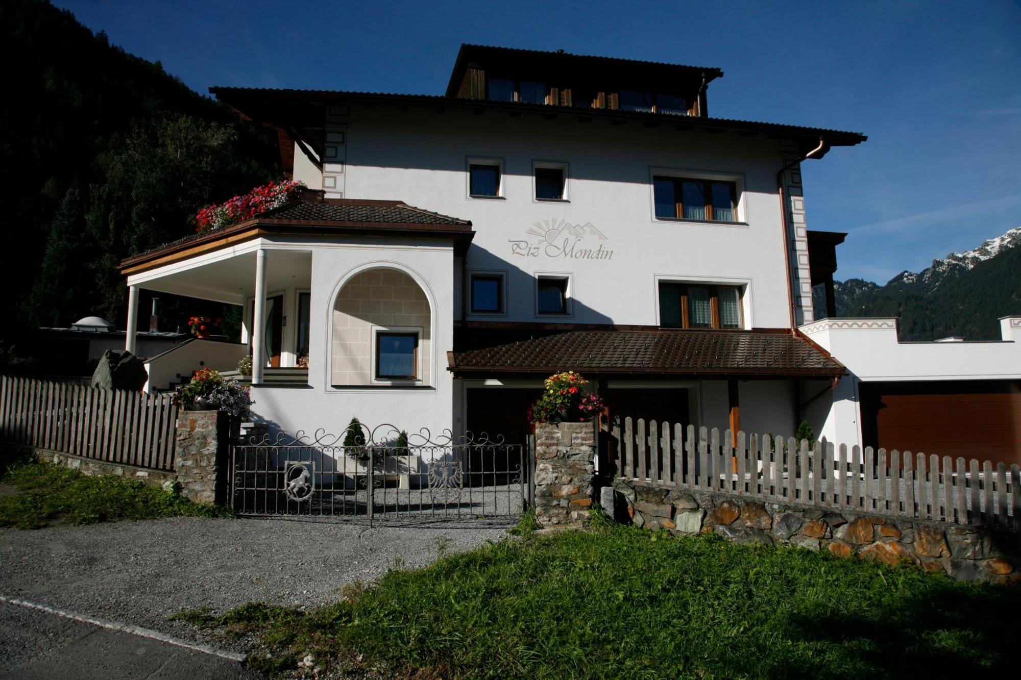 Apart Piz Mondin Pfunds Extérieur photo